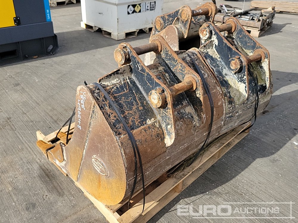 Strickland 36", 24", 18" Digging Bucket 50mm Pin to suit 6-8 Ton Excavator - Kauha: kuva Strickland 36", 24", 18" Digging Bucket 50mm Pin to suit 6-8 Ton Excavator - Kauha Strickland 36", 24", 18" Digging Bucket 50mm Pin to suit 6-8 Ton Excavator - Kauha: kuva Strickland 36", 24", 18" Digging Bucket 50mm Pin to suit 6-8 Ton Excavator - Kauha
