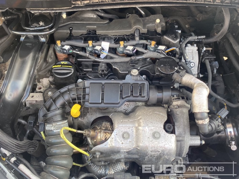 Tavara-auto 2021 Ford Transit Connect 200: kuva Tavara-auto 2021 Ford Transit Connect 200