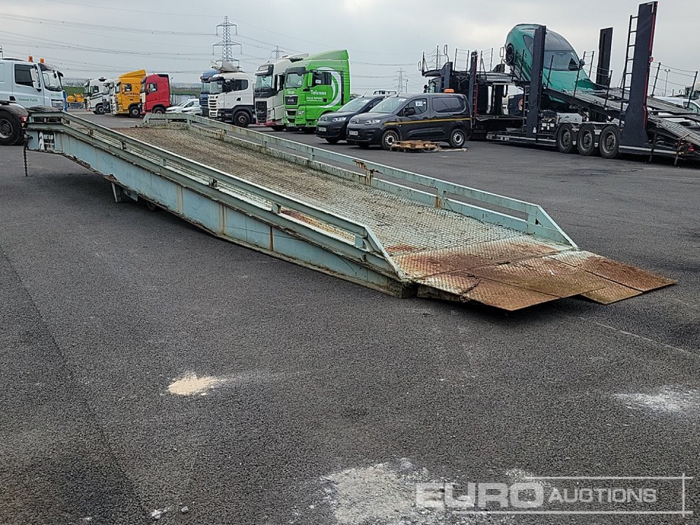 ThorWorld 7' Loading Ramp - Lastausramppi: kuva ThorWorld 7' Loading Ramp - Lastausramppi ThorWorld 7' Loading Ramp - Lastausramppi: kuva ThorWorld 7' Loading Ramp - Lastausramppi