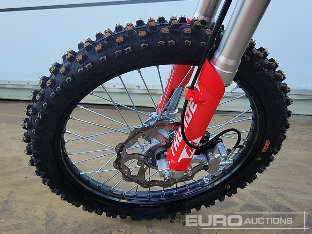 Moottoripyörä Unused 2025 Apollo Thunder: kuva Moottoripyörä Unused 2025 Apollo Thunder