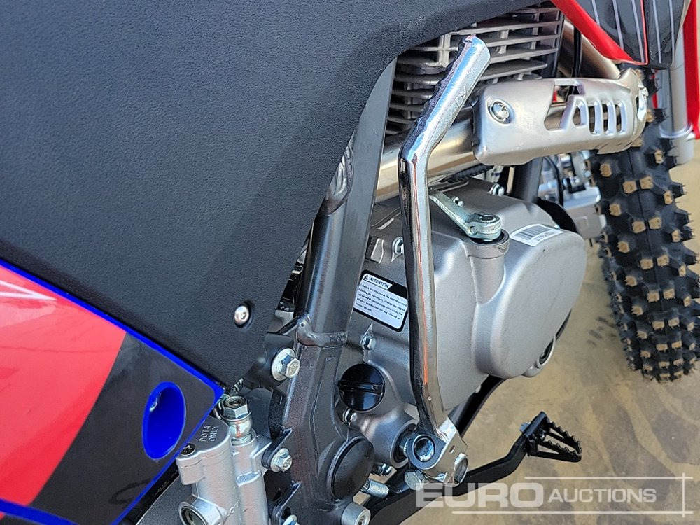 Moottoripyörä Unused 2025 Apollo Thunder: kuva Moottoripyörä Unused 2025 Apollo Thunder