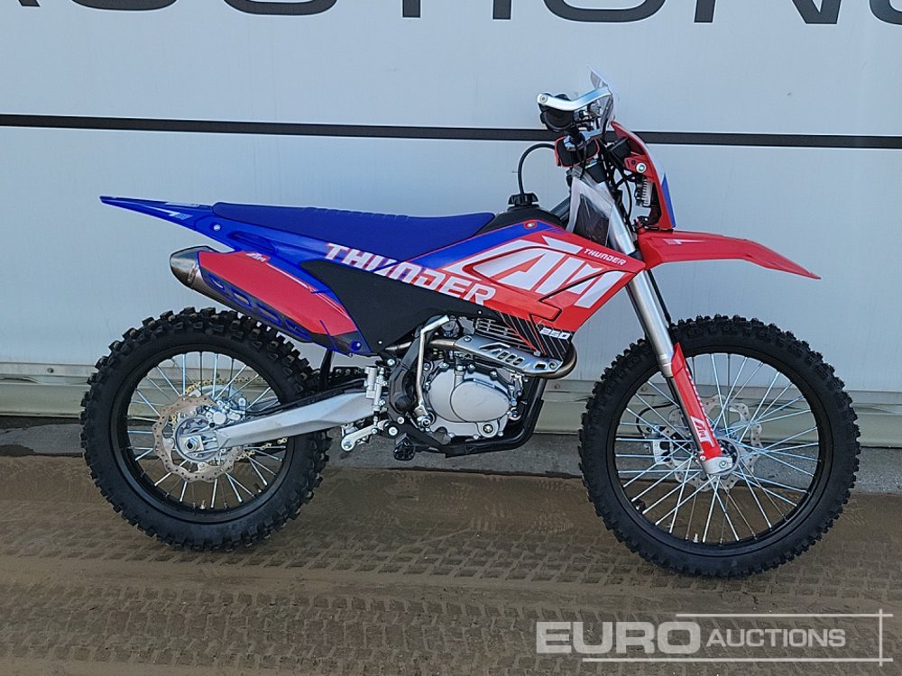 Unused 2025 Apollo Thunder - Moottoripyörä: kuva Unused 2025 Apollo Thunder - Moottoripyörä Unused 2025 Apollo Thunder - Moottoripyörä: kuva Unused 2025 Apollo Thunder - Moottoripyörä