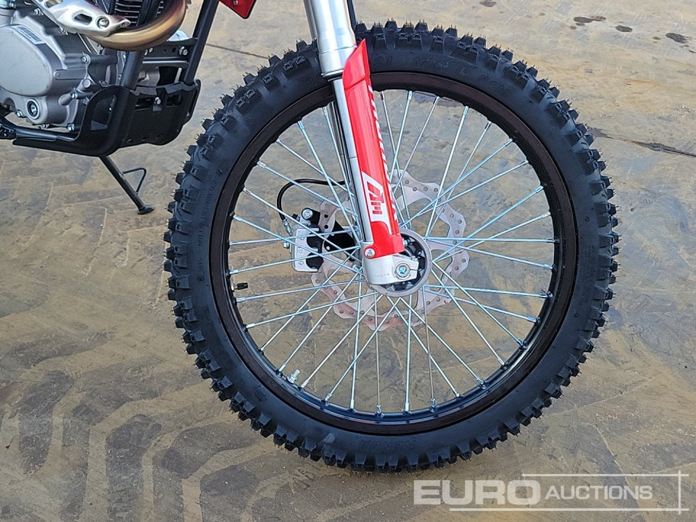 Moottoripyörä Unused 2025 Apollo Thunder: kuva Moottoripyörä Unused 2025 Apollo Thunder