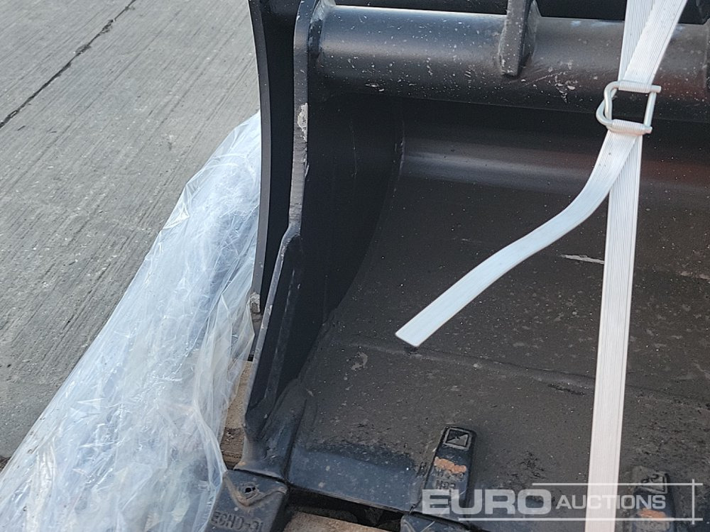 Uusi Kauha Unused 34" Ditching, 18", 12" Digging Bucket 30mm Pin to suit Mini Excavator: kuva Uusi Kauha Unused 34" Ditching, 18", 12" Digging Bucket 30mm Pin to suit Mini Excavator
