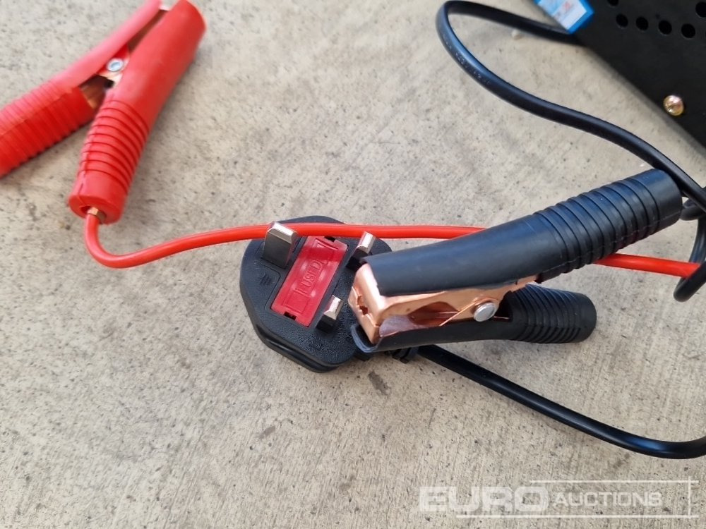 Unused 500 Amp 12/24V Heavy Duty Car Battery Charger - Korjaamolaitteet: kuva Unused 500 Amp 12/24V Heavy Duty Car Battery Charger - Korjaamolaitteet Unused 500 Amp 12/24V Heavy Duty Car Battery Charger - Korjaamolaitteet: kuva Unused 500 Amp 12/24V Heavy Duty Car Battery Charger - Korjaamolaitteet