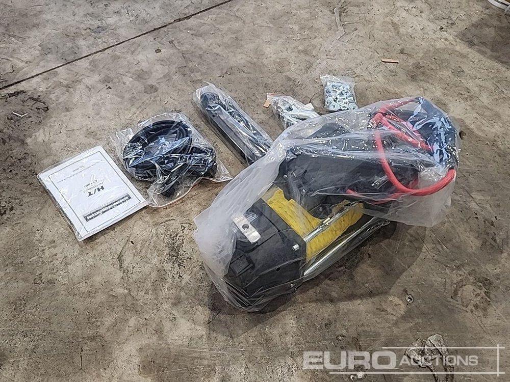 Unused Hi-Torque HT12000 12 Volt Winch, 3/8" x 85' Rope - Korjaamolaitteet: kuva Unused Hi-Torque HT12000 12 Volt Winch, 3/8" x 85' Rope - Korjaamolaitteet Unused Hi-Torque HT12000 12 Volt Winch, 3/8" x 85' Rope - Korjaamolaitteet: kuva Unused Hi-Torque HT12000 12 Volt Winch, 3/8" x 85' Rope - Korjaamolaitteet