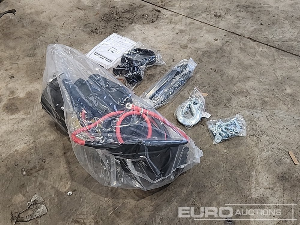 Unused Hi-Torque HT12000 12 Volt Winch, 3/8" x 85' Rope - Korjaamolaitteet: kuva Unused Hi-Torque HT12000 12 Volt Winch, 3/8" x 85' Rope - Korjaamolaitteet Unused Hi-Torque HT12000 12 Volt Winch, 3/8" x 85' Rope - Korjaamolaitteet: kuva Unused Hi-Torque HT12000 12 Volt Winch, 3/8" x 85' Rope - Korjaamolaitteet