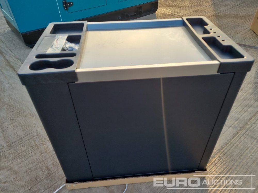 Unused Huttenberg Tool Trollet Set - Korjaamolaitteet: kuva Unused Huttenberg Tool Trollet Set - Korjaamolaitteet Unused Huttenberg Tool Trollet Set - Korjaamolaitteet: kuva Unused Huttenberg Tool Trollet Set - Korjaamolaitteet