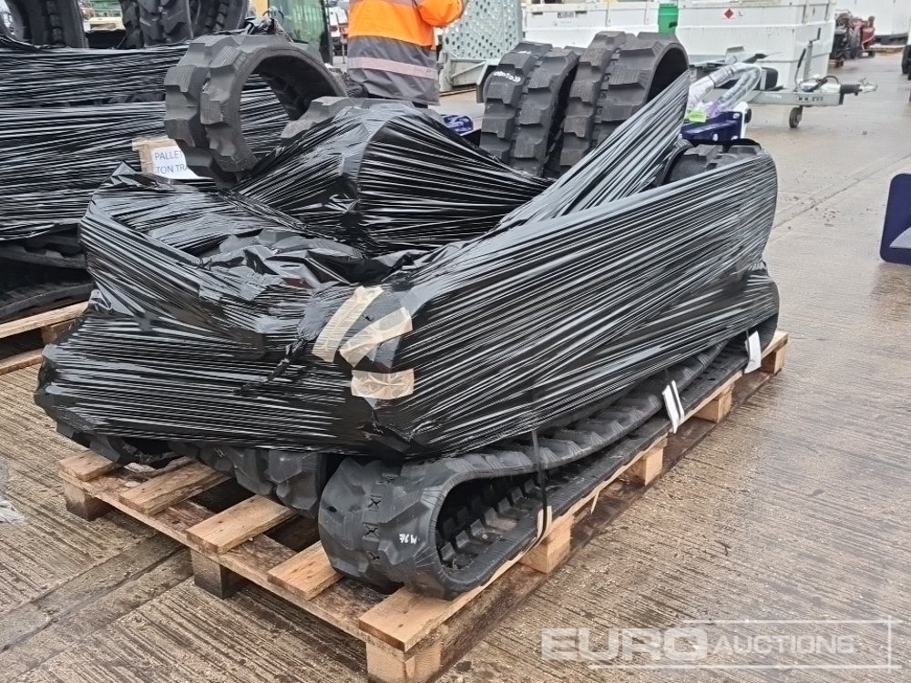 Unused Pallet of Rubber Tracks to suit Mini Excavator - Telaketju - Rakennuskoneet: kuva Unused Pallet of Rubber Tracks to suit Mini Excavator - Telaketju - Rakennuskoneet Unused Pallet of Rubber Tracks to suit Mini Excavator - Telaketju - Rakennuskoneet: kuva Unused Pallet of Rubber Tracks to suit Mini Excavator - Telaketju - Rakennuskoneet