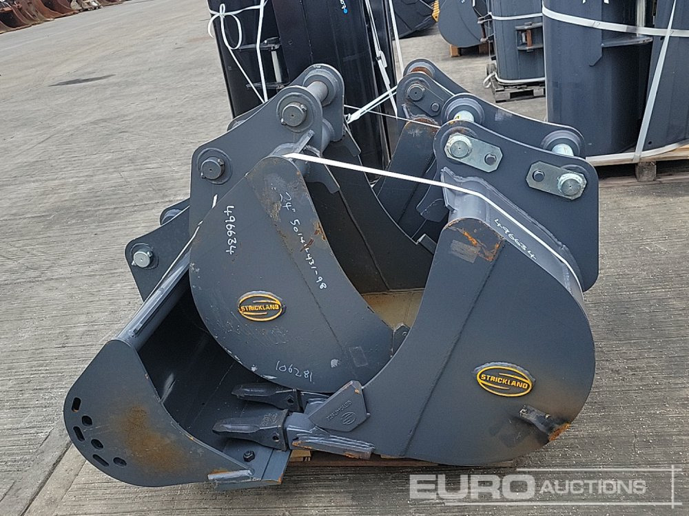 Unused Strickland 60" Ditching, 36", 24", 18" Digging Bucket 60mm to suit 10 Ton Excavator - Kauha: kuva Unused Strickland 60" Ditching, 36", 24", 18" Digging Bucket 60mm to suit 10 Ton Excavator - Kauha Unused Strickland 60" Ditching, 36", 24", 18" Digging Bucket 60mm to suit 10 Ton Excavator - Kauha: kuva Unused Strickland 60" Ditching, 36", 24", 18" Digging Bucket 60mm to suit 10 Ton Excavator - Kauha
