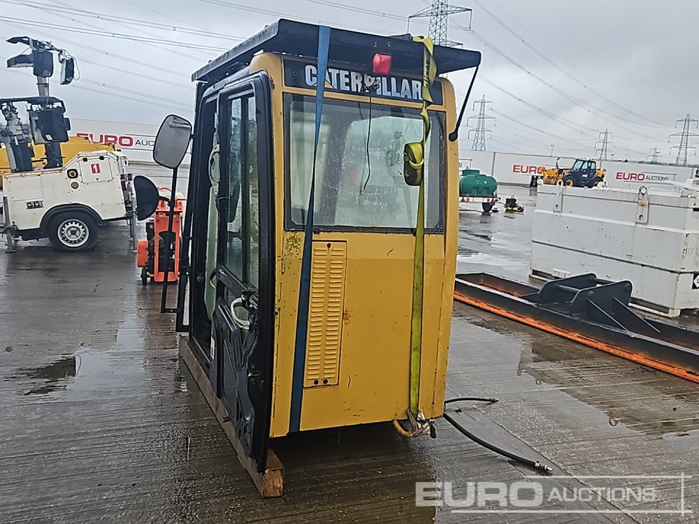 CAT Operator Cab to suit Excavator - Varaosat: kuva CAT Operator Cab to suit Excavator - Varaosat CAT Operator Cab to suit Excavator - Varaosat: kuva CAT Operator Cab to suit Excavator - Varaosat