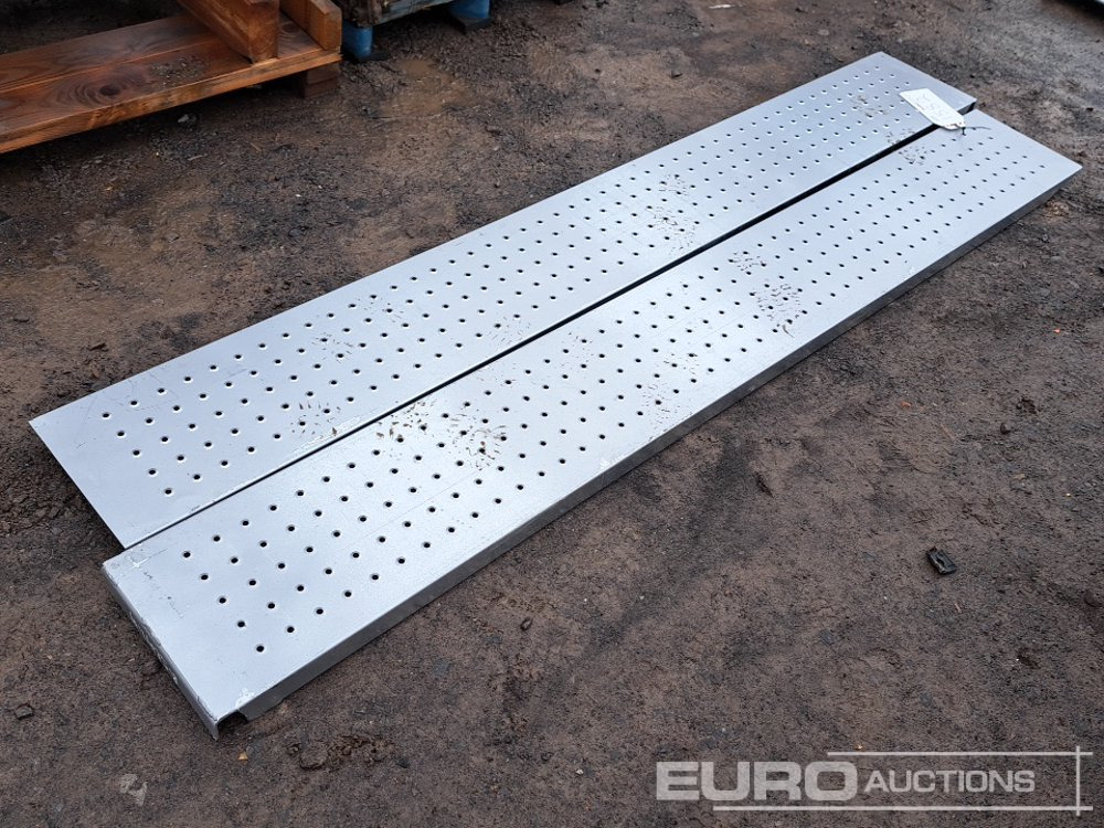 Unused 8' Aluminium Loading Ramp (2 of) - Varaosat: kuva Unused 8' Aluminium Loading Ramp (2 of) - Varaosat Unused 8' Aluminium Loading Ramp (2 of) - Varaosat: kuva Unused 8' Aluminium Loading Ramp (2 of) - Varaosat
