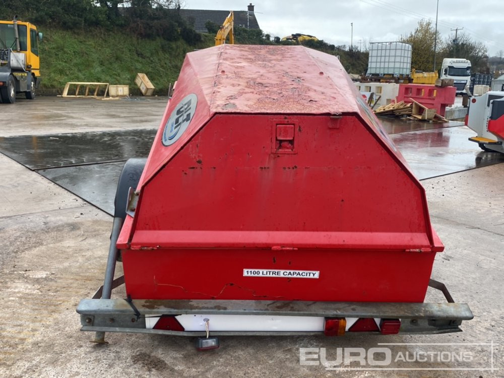 Western 1100 Litre Single Axle Bunded Fuel Bowser, 12 Volt Pump - Varastosäiliö: kuva Western 1100 Litre Single Axle Bunded Fuel Bowser, 12 Volt Pump - Varastosäiliö Western 1100 Litre Single Axle Bunded Fuel Bowser, 12 Volt Pump - Varastosäiliö: kuva Western 1100 Litre Single Axle Bunded Fuel Bowser, 12 Volt Pump - Varastosäiliö