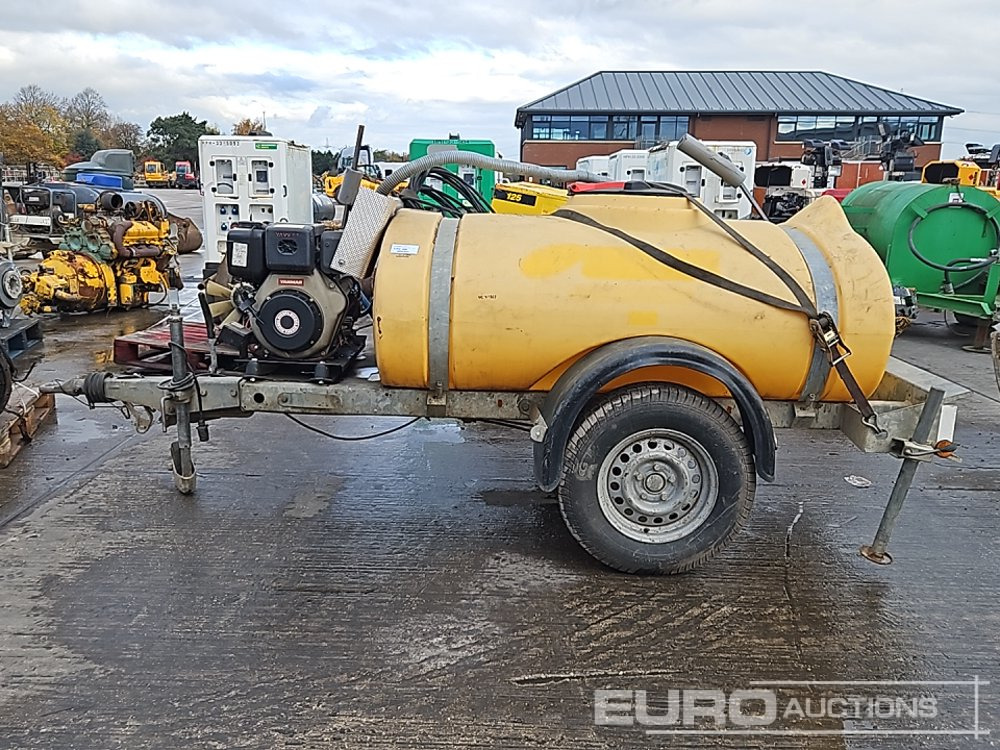 Western Single Axle Plastic Water Bowser, Yanmar Pressure Washer - Painepesuri: kuva Western Single Axle Plastic Water Bowser, Yanmar Pressure Washer - Painepesuri Western Single Axle Plastic Water Bowser, Yanmar Pressure Washer - Painepesuri: kuva Western Single Axle Plastic Water Bowser, Yanmar Pressure Washer - Painepesuri