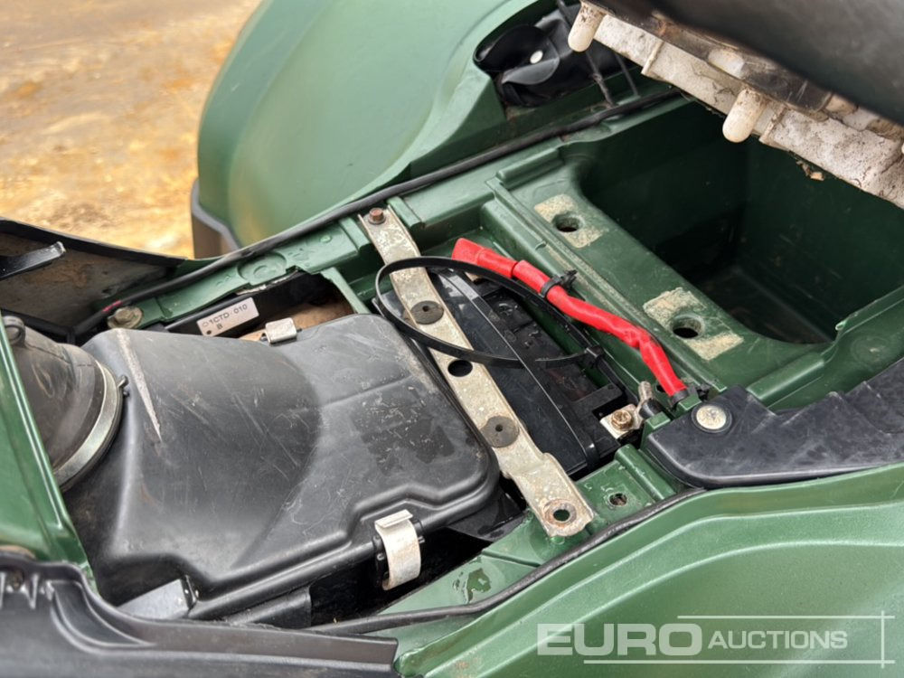 Mönkijä Yamaha 4WD Quad Bike: kuva Mönkijä Yamaha 4WD Quad Bike