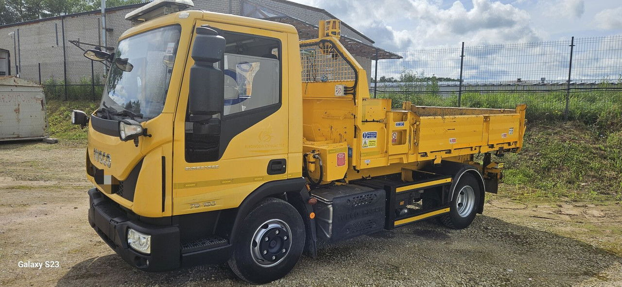 Iveco EuroCargo 75 75E160 - Kippiauto kuorma-auto: kuva Iveco EuroCargo 75 75E160 - Kippiauto kuorma-auto Iveco EuroCargo 75 75E160 - Kippiauto kuorma-auto: kuva Iveco EuroCargo 75 75E160 - Kippiauto kuorma-auto