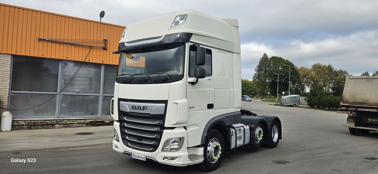 DAF XF 106.480 - Vetopöytäauto: kuva DAF XF 106.480 - Vetopöytäauto DAF XF 106.480 - Vetopöytäauto: kuva DAF XF 106.480 - Vetopöytäauto