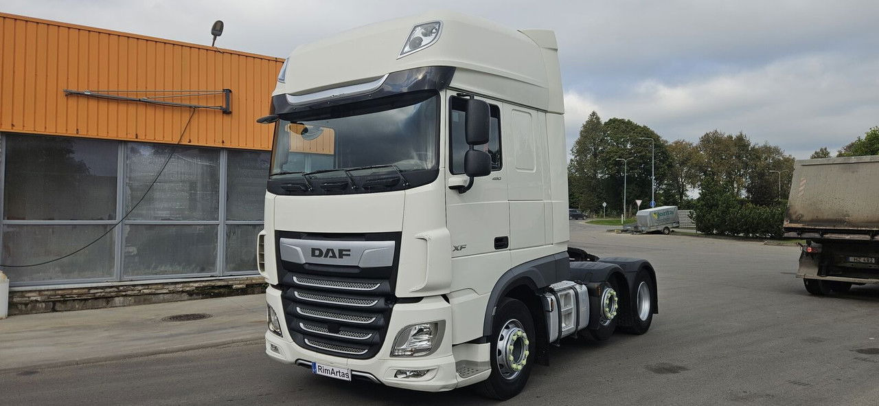 DAF XF 106.480 - Vetopöytäauto: kuva DAF XF 106.480 - Vetopöytäauto DAF XF 106.480 - Vetopöytäauto: kuva DAF XF 106.480 - Vetopöytäauto