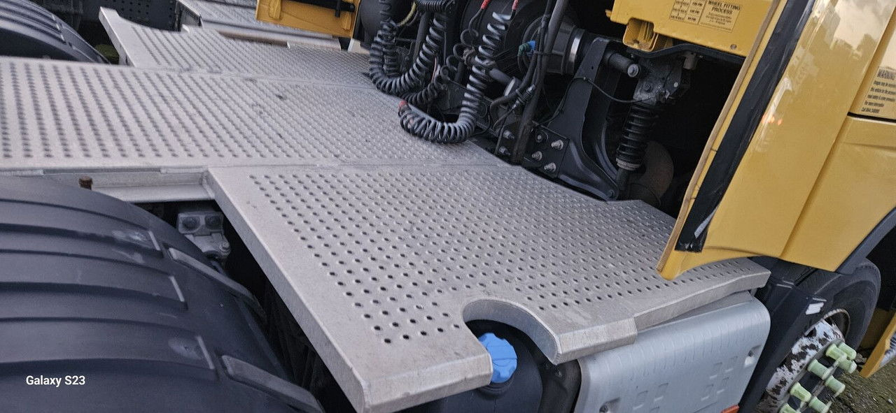 Volvo FH 460 - Vetopöytäauto: kuva Volvo FH 460 - Vetopöytäauto Volvo FH 460 - Vetopöytäauto: kuva Volvo FH 460 - Vetopöytäauto