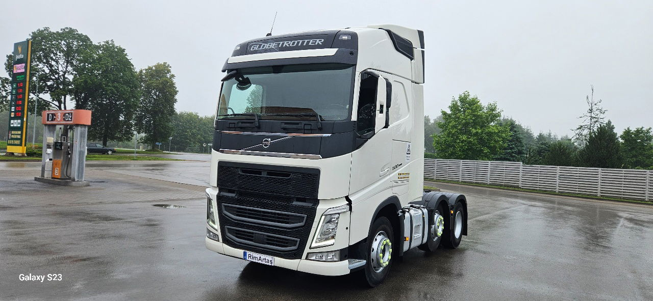 Volvo FH 500 - Vetopöytäauto: kuva  Volvo FH 500 - Vetopöytäauto Volvo FH 500 - Vetopöytäauto: kuva  Volvo FH 500 - Vetopöytäauto