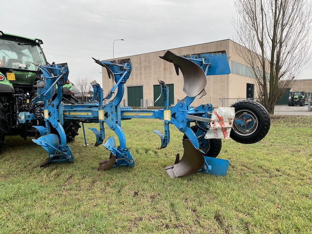 Aratro trivomere Annovi - Aura: kuva Aratro trivomere Annovi - Aura Aratro trivomere Annovi - Aura: kuva Aratro trivomere Annovi - Aura