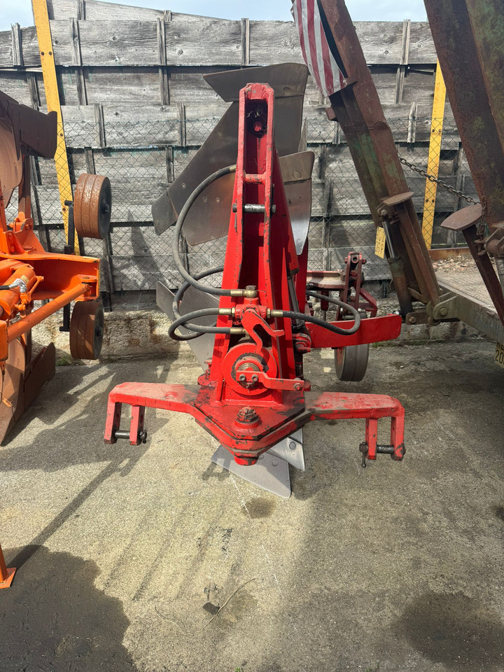 Greco Ilio monovomere aratro usato - Aura: kuva Greco Ilio monovomere aratro usato - Aura Greco Ilio monovomere aratro usato - Aura: kuva Greco Ilio monovomere aratro usato - Aura