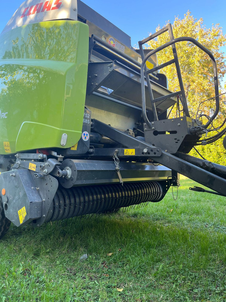 Rotopressa usata Claas VARIANT 380 RC - Pyöröpaalain: kuva Rotopressa usata Claas VARIANT 380 RC - Pyöröpaalain Rotopressa usata Claas VARIANT 380 RC - Pyöröpaalain: kuva Rotopressa usata Claas VARIANT 380 RC - Pyöröpaalain