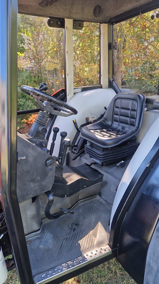 Trattore usato Same Aster 60 - Traktori: kuva  Trattore usato Same Aster 60 - Traktori Trattore usato Same Aster 60 - Traktori: kuva  Trattore usato Same Aster 60 - Traktori