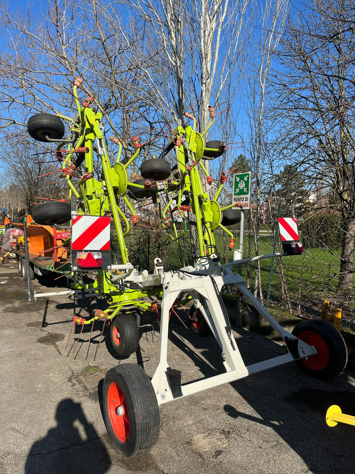 Voltafieno Claas Volto 900 - Pöyhin: kuva Voltafieno Claas Volto 900 - Pöyhin Voltafieno Claas Volto 900 - Pöyhin: kuva Voltafieno Claas Volto 900 - Pöyhin