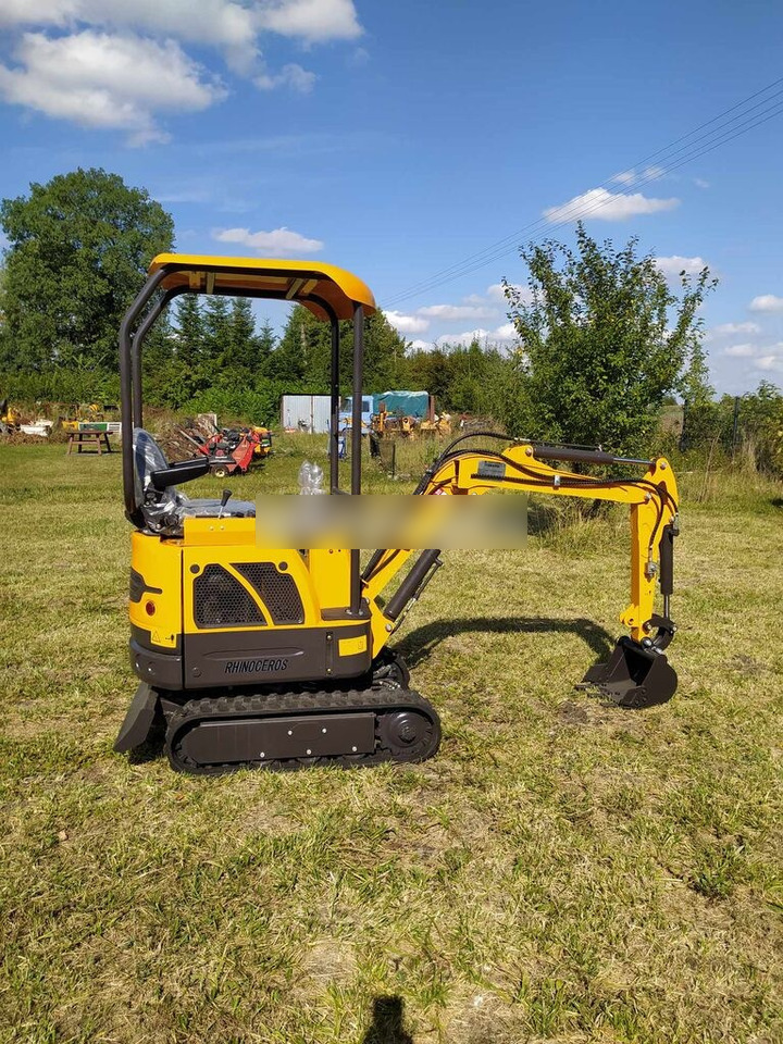 RME15 - Minikuormaaja: kuva RME15 - Minikuormaaja RME15 - Minikuormaaja: kuva RME15 - Minikuormaaja