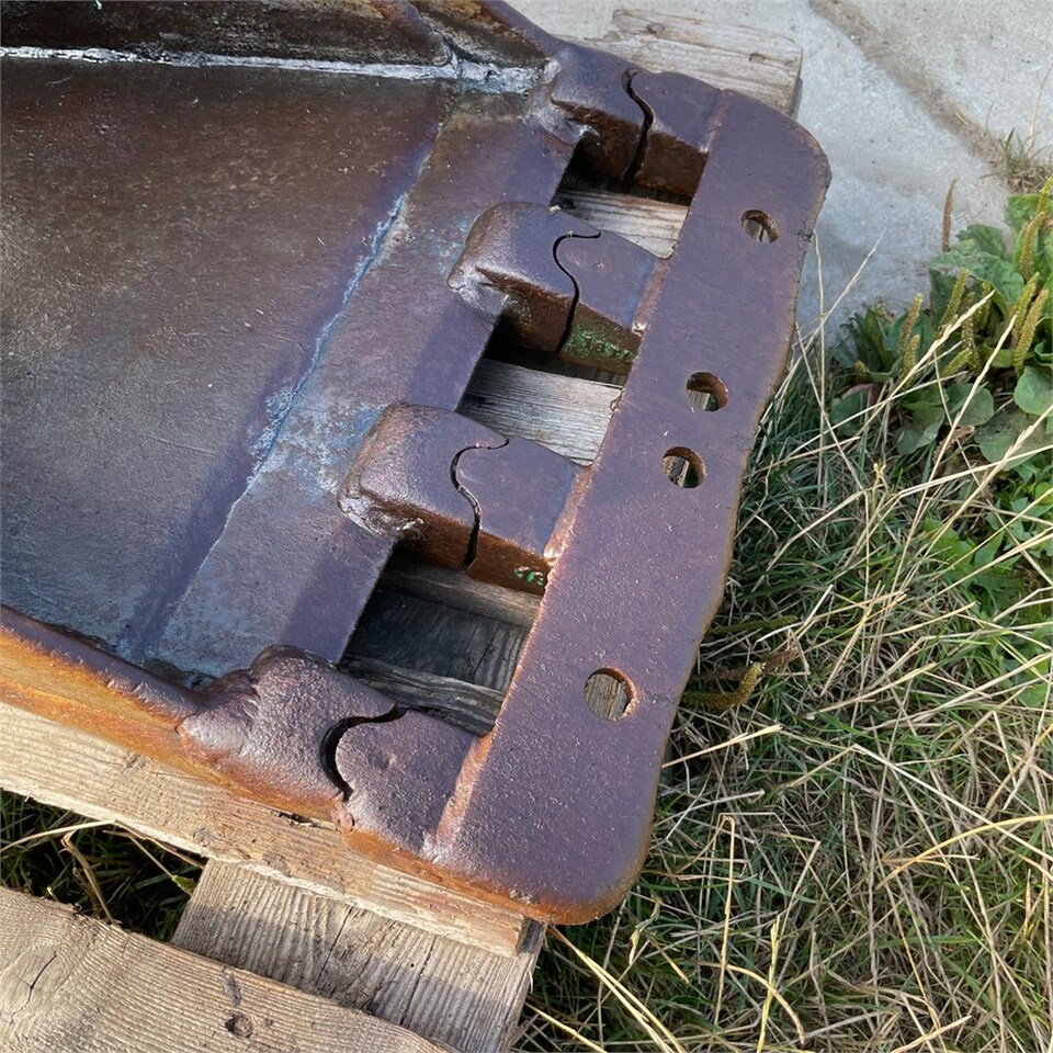 ABC 45cm - Kauha - Kaivuri-trukki: kuva ABC 45cm - Kauha - Kaivuri-trukki ABC 45cm - Kauha - Kaivuri-trukki: kuva ABC 45cm - Kauha - Kaivuri-trukki