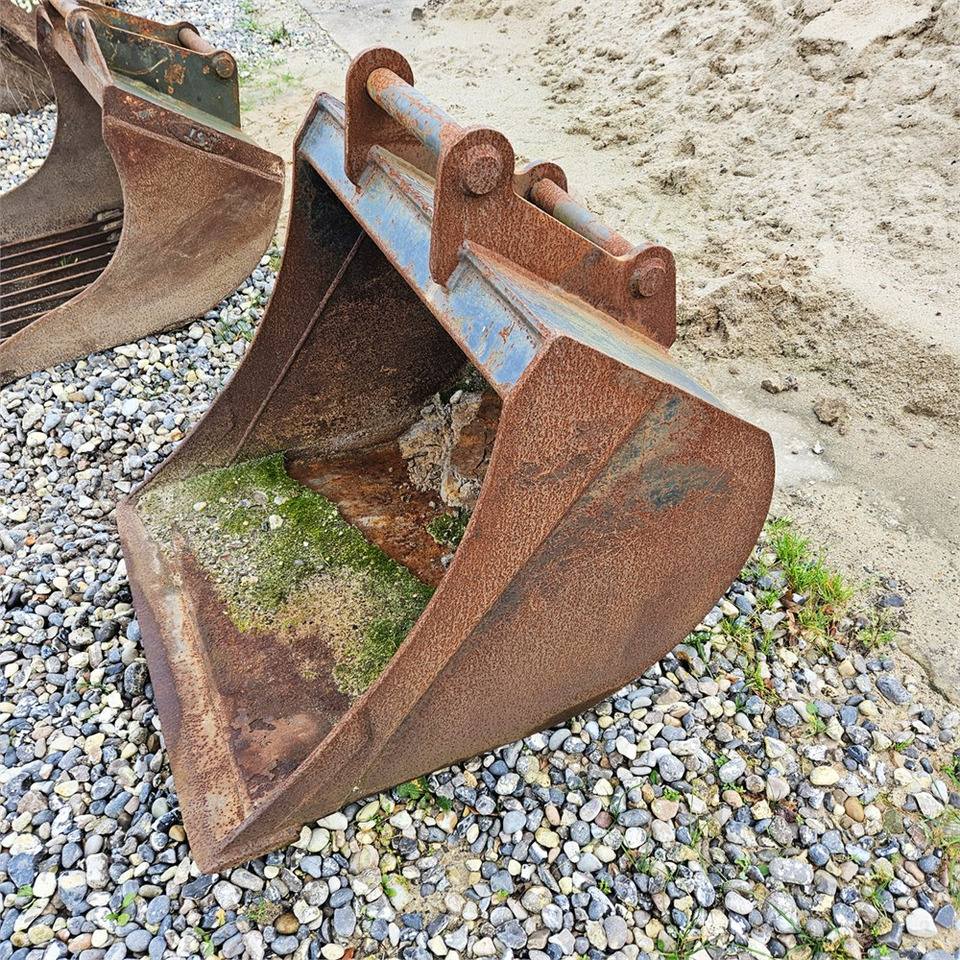 ABC 80 cm - Kaivinkoneen kauha - Rakennuskoneet: kuva ABC 80 cm - Kaivinkoneen kauha - Rakennuskoneet ABC 80 cm - Kaivinkoneen kauha - Rakennuskoneet: kuva ABC 80 cm - Kaivinkoneen kauha - Rakennuskoneet