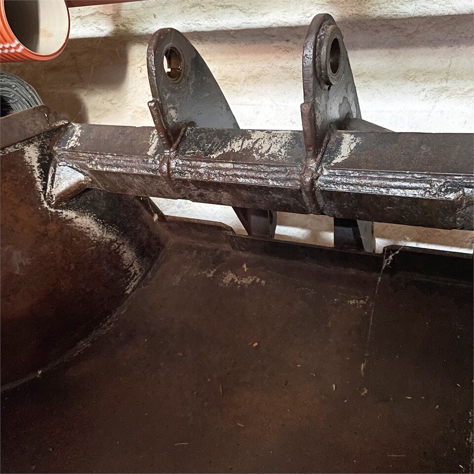 ABC 90cm - Kauha - Kaivuri-trukki: kuva ABC 90cm - Kauha - Kaivuri-trukki ABC 90cm - Kauha - Kaivuri-trukki: kuva ABC 90cm - Kauha - Kaivuri-trukki