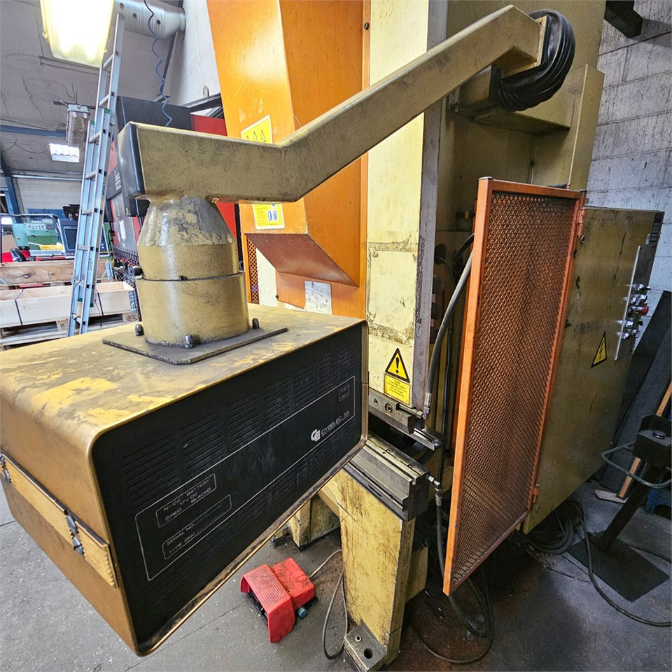 Työstökone ABC DONEWELL 80 - 1000 C: kuva Työstökone ABC DONEWELL 80 - 1000 C
