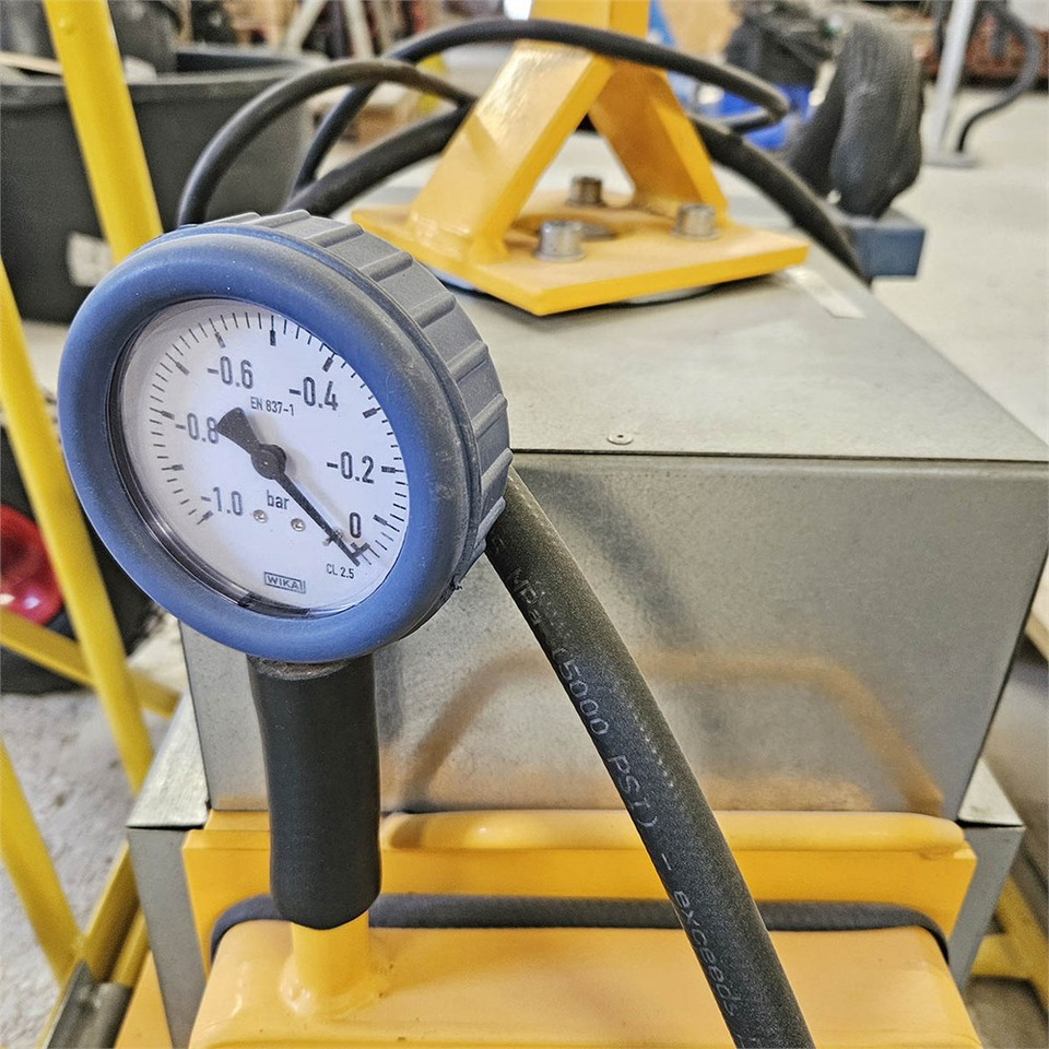 ABC Z - Rakennustarvikkeet: kuva ABC Z - Rakennustarvikkeet ABC Z - Rakennustarvikkeet: kuva ABC Z - Rakennustarvikkeet