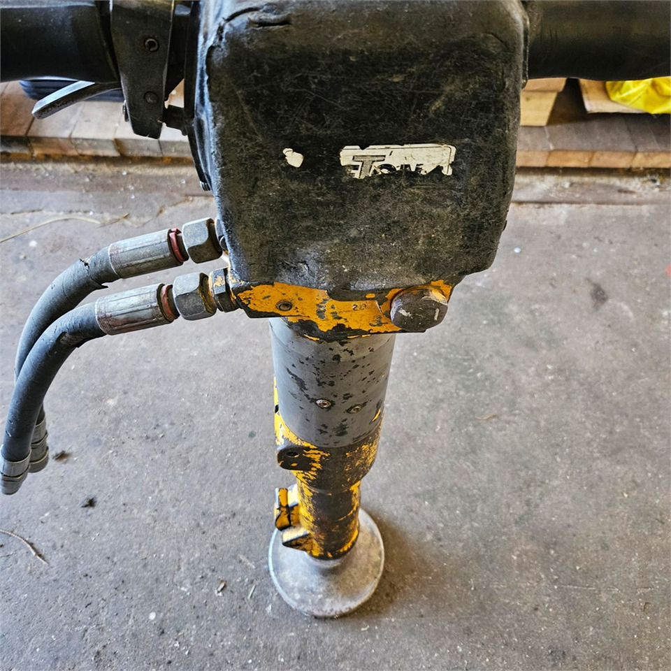 Atlas Copco LP 13-30 P - Rakennustarvikkeet: kuva Atlas Copco LP 13-30 P - Rakennustarvikkeet Atlas Copco LP 13-30 P - Rakennustarvikkeet: kuva Atlas Copco LP 13-30 P - Rakennustarvikkeet