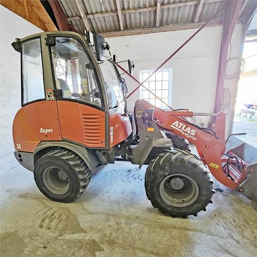 Atlas Weycor AR35 Super - Pyöräkuormaaja: kuva Atlas Weycor AR35 Super - Pyöräkuormaaja Atlas Weycor AR35 Super - Pyöräkuormaaja: kuva Atlas Weycor AR35 Super - Pyöräkuormaaja