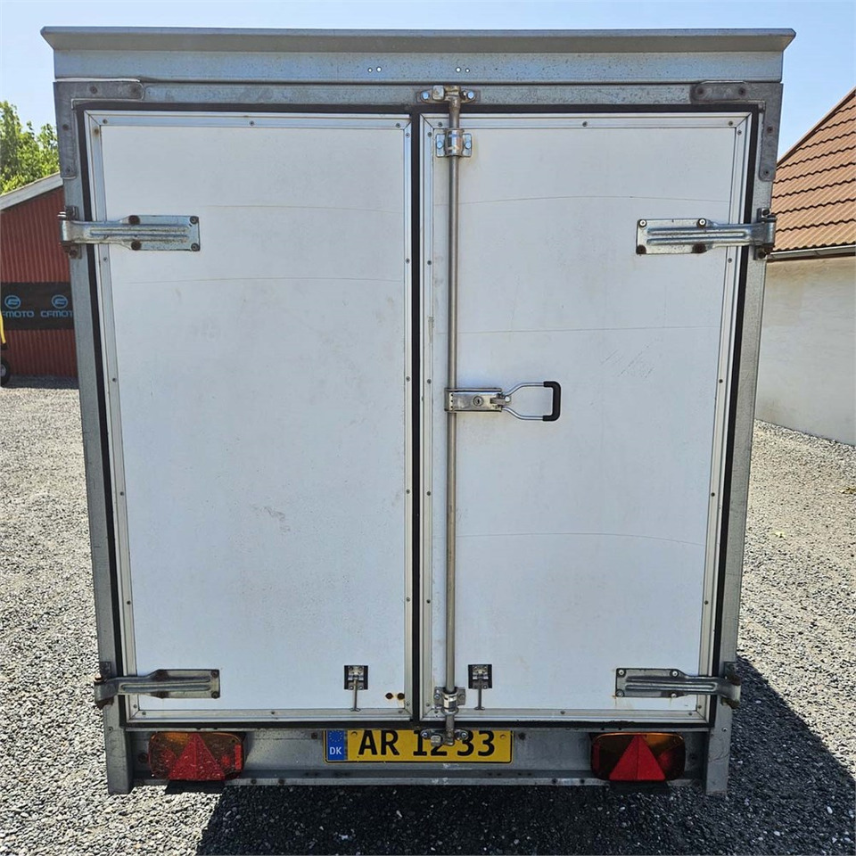 Brenderup Unknown - Peräkärry: kuva Brenderup Unknown - Peräkärry Brenderup Unknown - Peräkärry: kuva Brenderup Unknown - Peräkärry