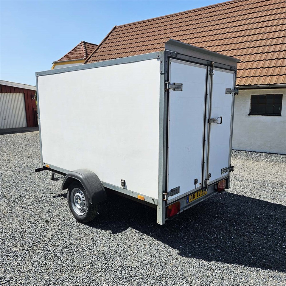 Brenderup Unknown - Peräkärry: kuva Brenderup Unknown - Peräkärry Brenderup Unknown - Peräkärry: kuva Brenderup Unknown - Peräkärry