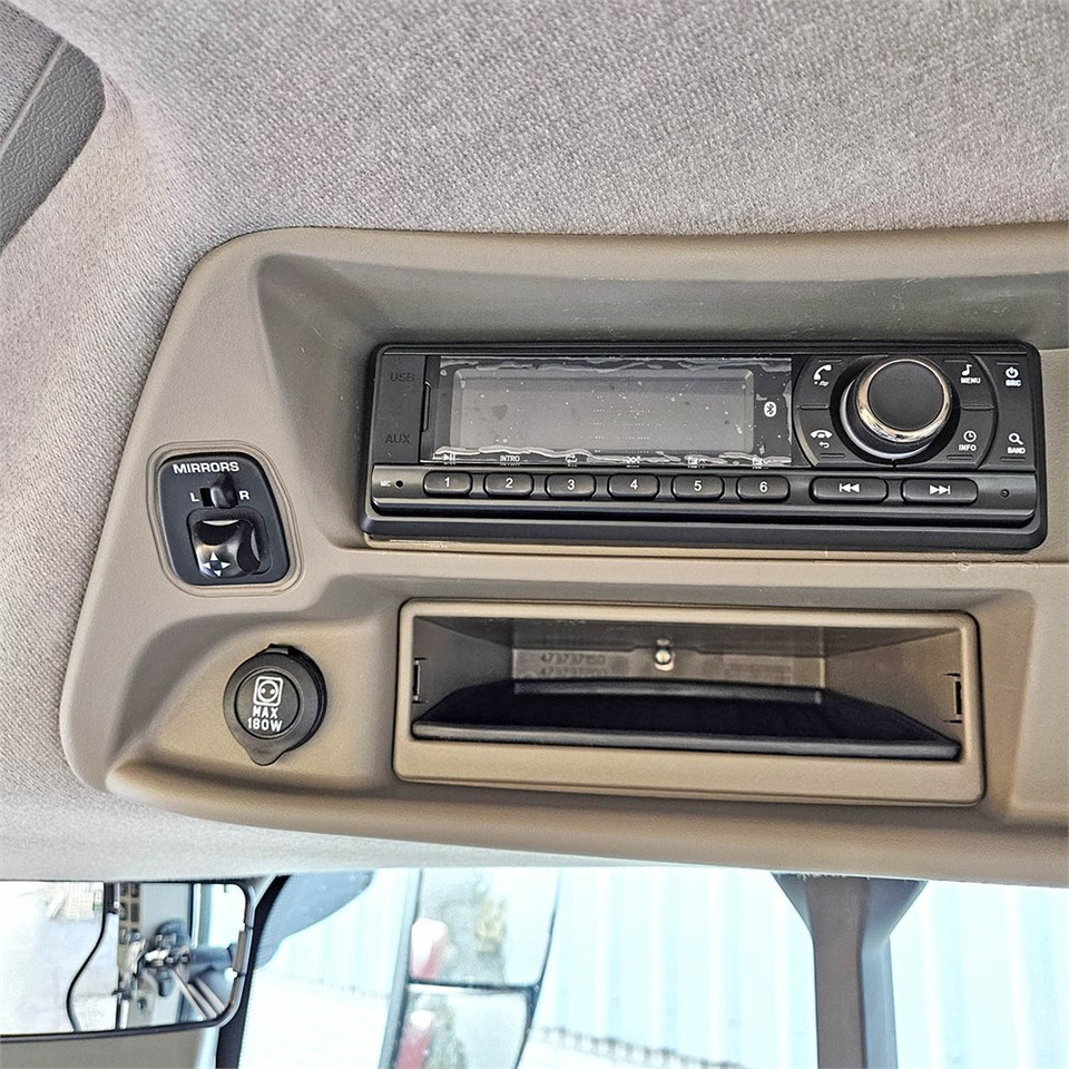 Traktori Case Puma 165 CVX: kuva Traktori Case Puma 165 CVX Traktori Case Puma 165 CVX: kuva Traktori Case Puma 165 CVX