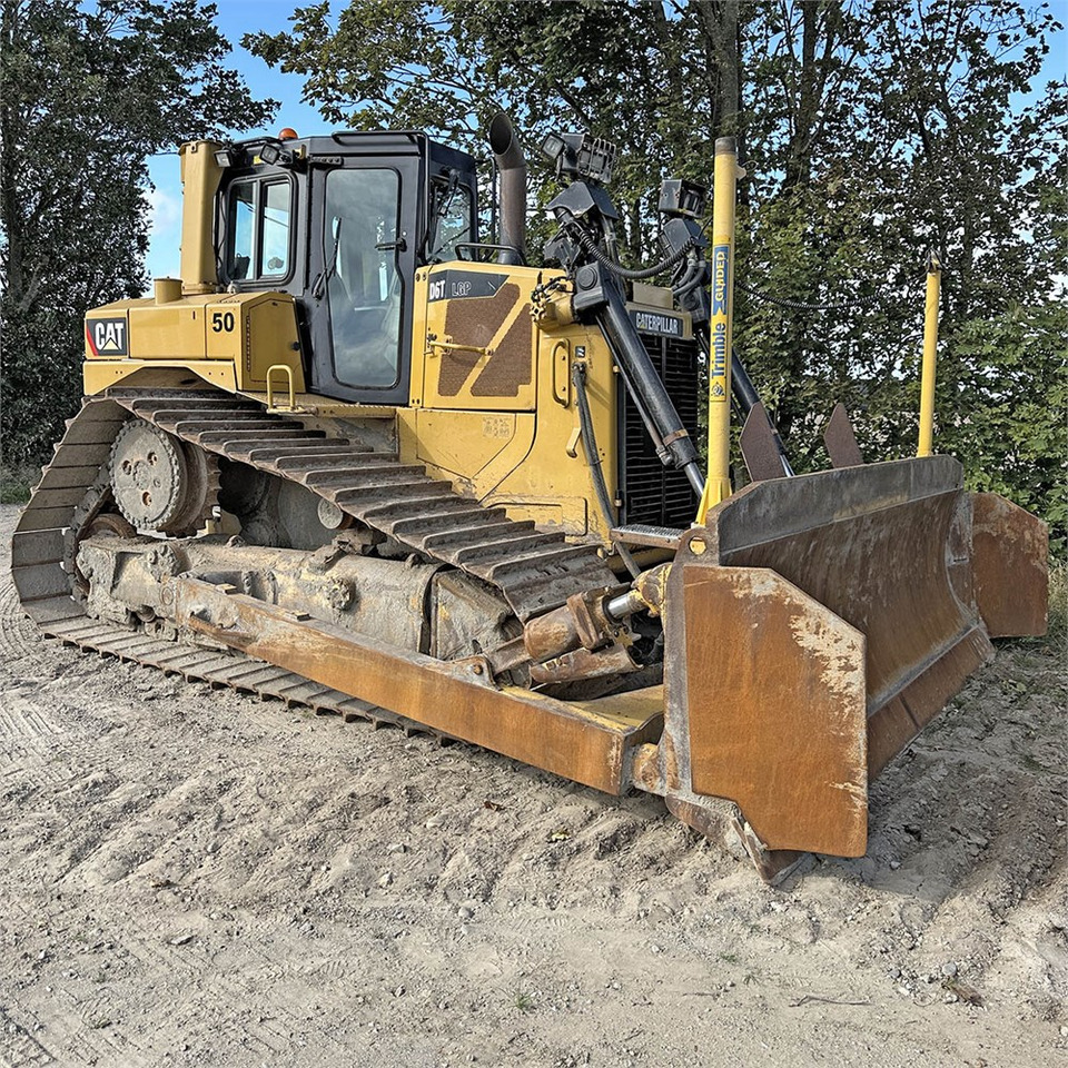 Puskutraktori Caterpillar D6T LGP: kuva Puskutraktori Caterpillar D6T LGP