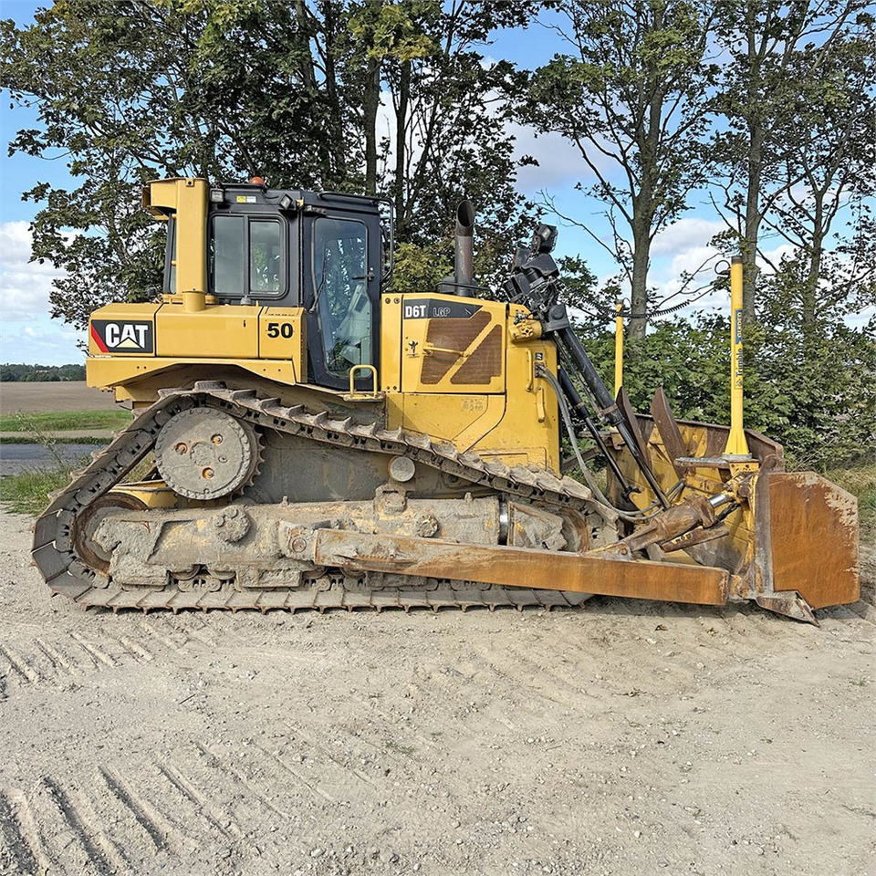 Puskutraktori Caterpillar D6T LGP: kuva Puskutraktori Caterpillar D6T LGP
