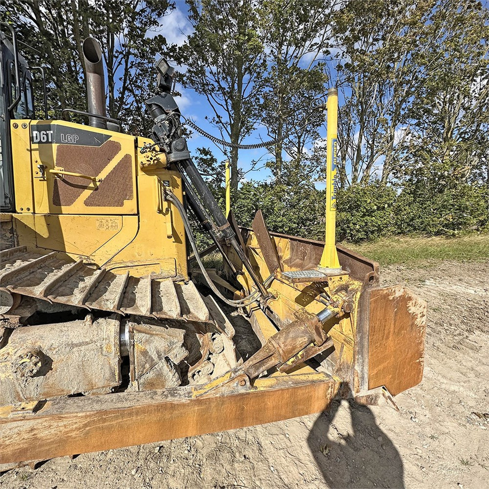 Puskutraktori Caterpillar D6T LGP: kuva Puskutraktori Caterpillar D6T LGP
