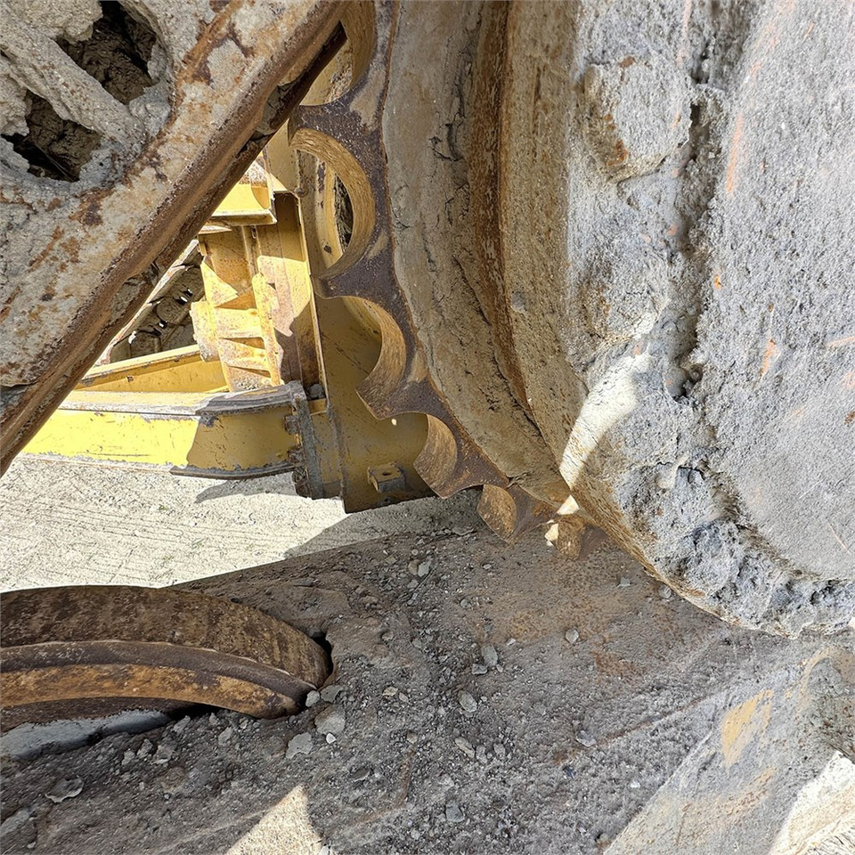 Puskutraktori Caterpillar D6T LGP: kuva Puskutraktori Caterpillar D6T LGP