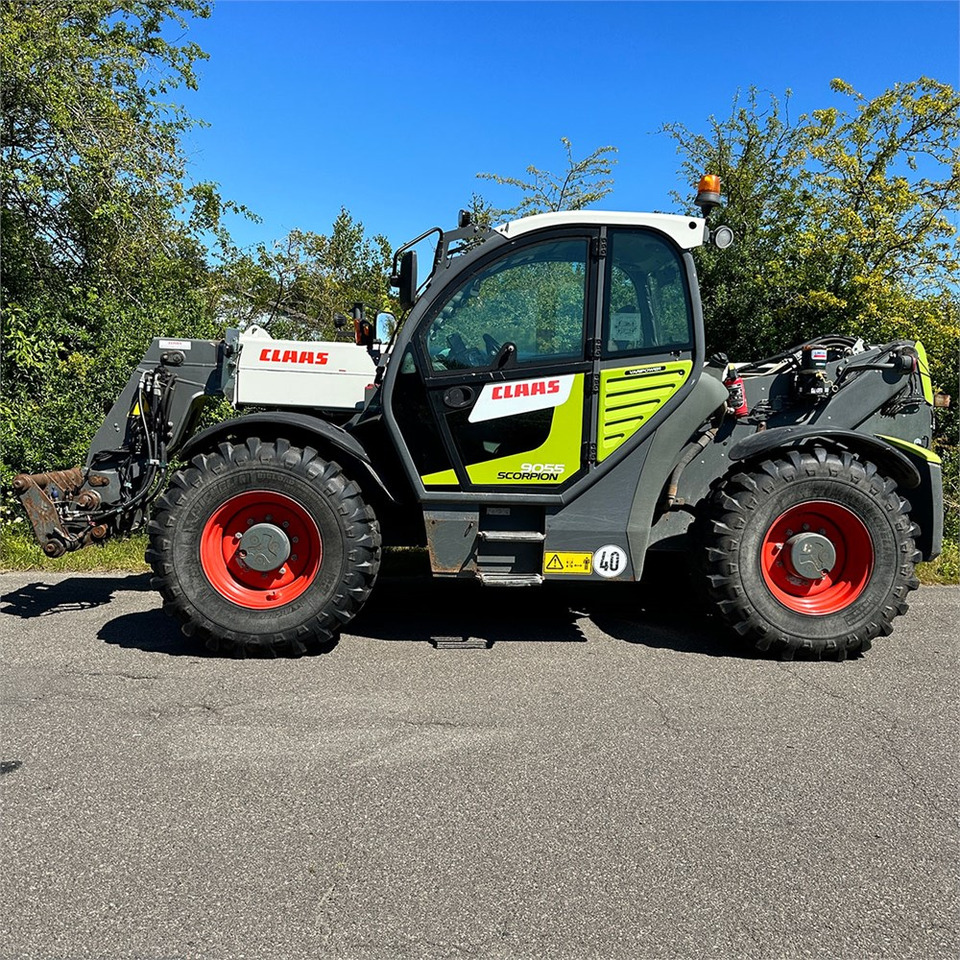 Claas 9055 Scorpion VP+ Agro - Kurottaja: kuva Claas 9055 Scorpion VP+ Agro - Kurottaja Claas 9055 Scorpion VP+ Agro - Kurottaja: kuva Claas 9055 Scorpion VP+ Agro - Kurottaja