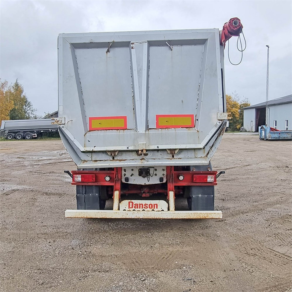 Danson S 4480 - Kippiauto puoliperävaunu: kuva Danson S 4480 - Kippiauto puoliperävaunu Danson S 4480 - Kippiauto puoliperävaunu: kuva Danson S 4480 - Kippiauto puoliperävaunu