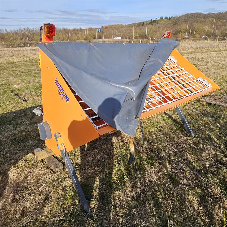 Epoke SNOWLINE TSL 16 - Hiekoitin: kuva Epoke SNOWLINE TSL 16 - Hiekoitin Epoke SNOWLINE TSL 16 - Hiekoitin: kuva Epoke SNOWLINE TSL 16 - Hiekoitin