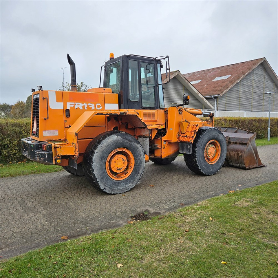 Fiat-Allis FR130 - Pyöräkuormaaja: kuva Fiat-Allis FR130 - Pyöräkuormaaja Fiat-Allis FR130 - Pyöräkuormaaja: kuva Fiat-Allis FR130 - Pyöräkuormaaja