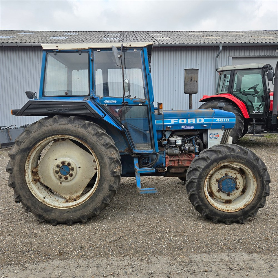 Traktori Ford 4610: kuva Traktori Ford 4610