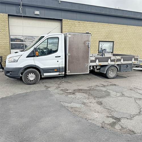 Ford Transit 2.2 TDCi (155HK) Chassis RWD Man - Lava-kuorma-auto: kuva Ford Transit 2.2 TDCi (155HK) Chassis RWD Man - Lava-kuorma-auto Ford Transit 2.2 TDCi (155HK) Chassis RWD Man - Lava-kuorma-auto: kuva Ford Transit 2.2 TDCi (155HK) Chassis RWD Man - Lava-kuorma-auto